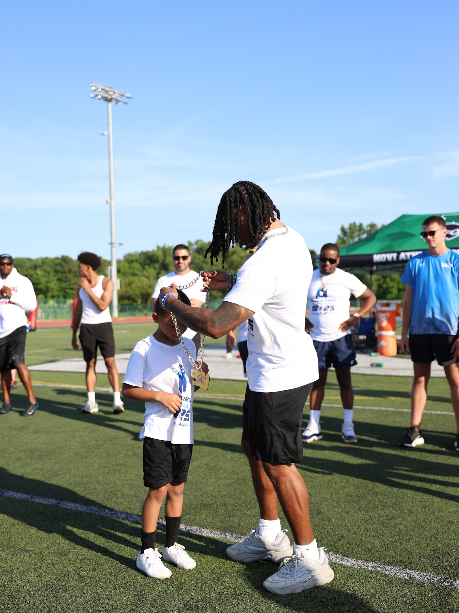 jahmyr gibbs youth football camp